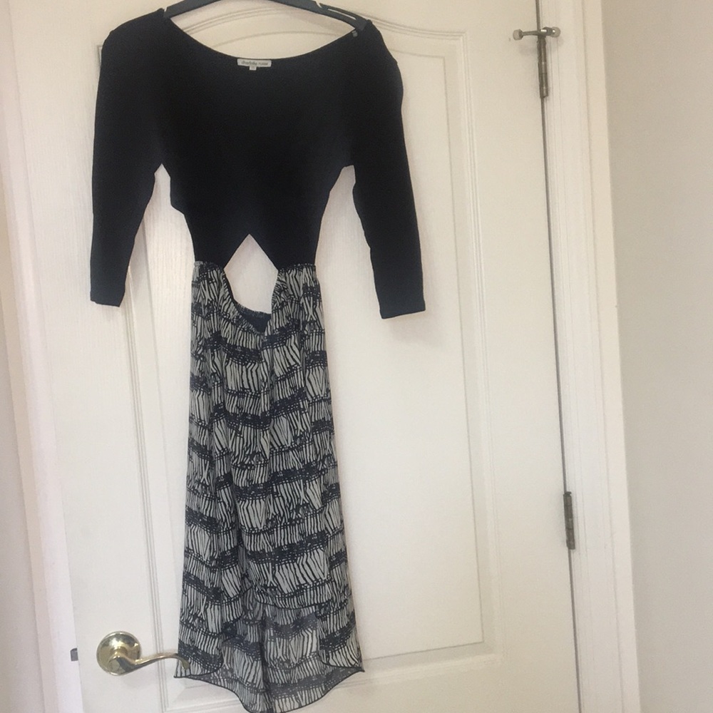 Black quarter sleeved high low dress